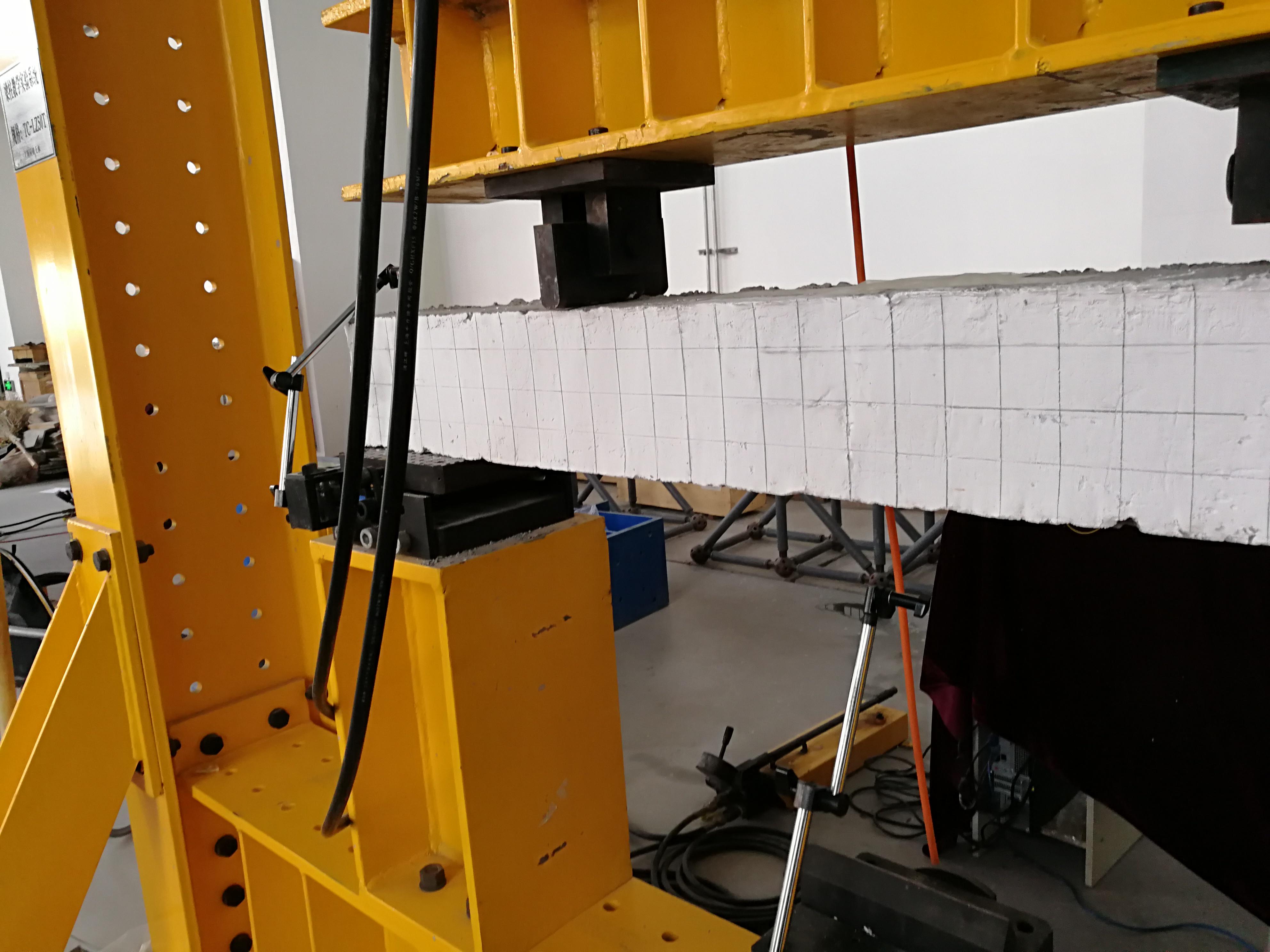 自平衡門(mén)式反力架 電液伺服多通道協(xié)調(diào)加載裝置