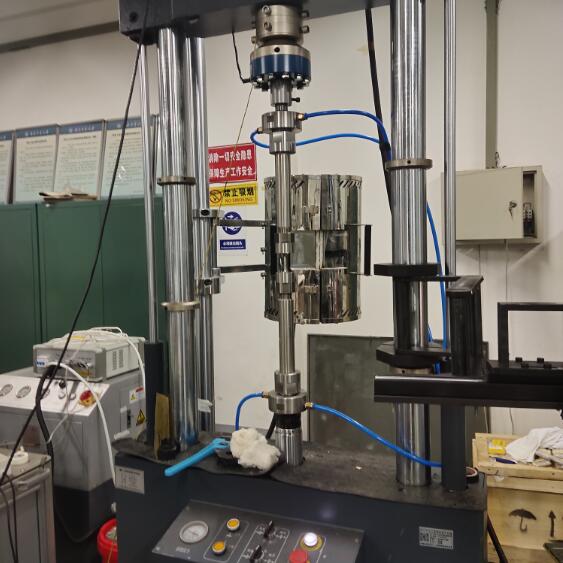 1684377253840328.jpg 1PWS-50H微機控制電液伺服動靜態(tài)疲勞試驗機.jpg